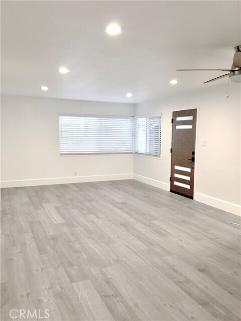 Building Photo - 374 Palos Verdes Blvd