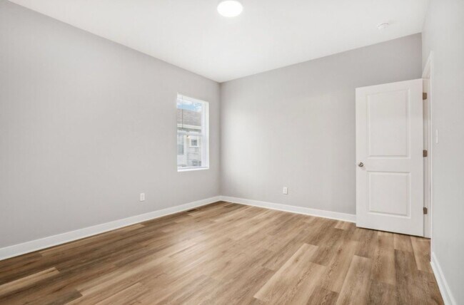Building Photo - 1248 Herbert St