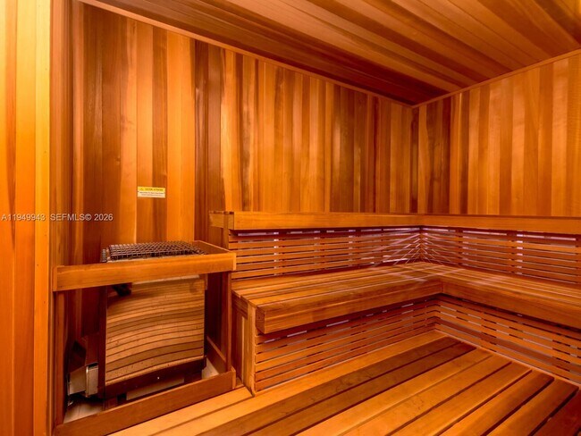 Building Photo - 1300 S Miami Ave