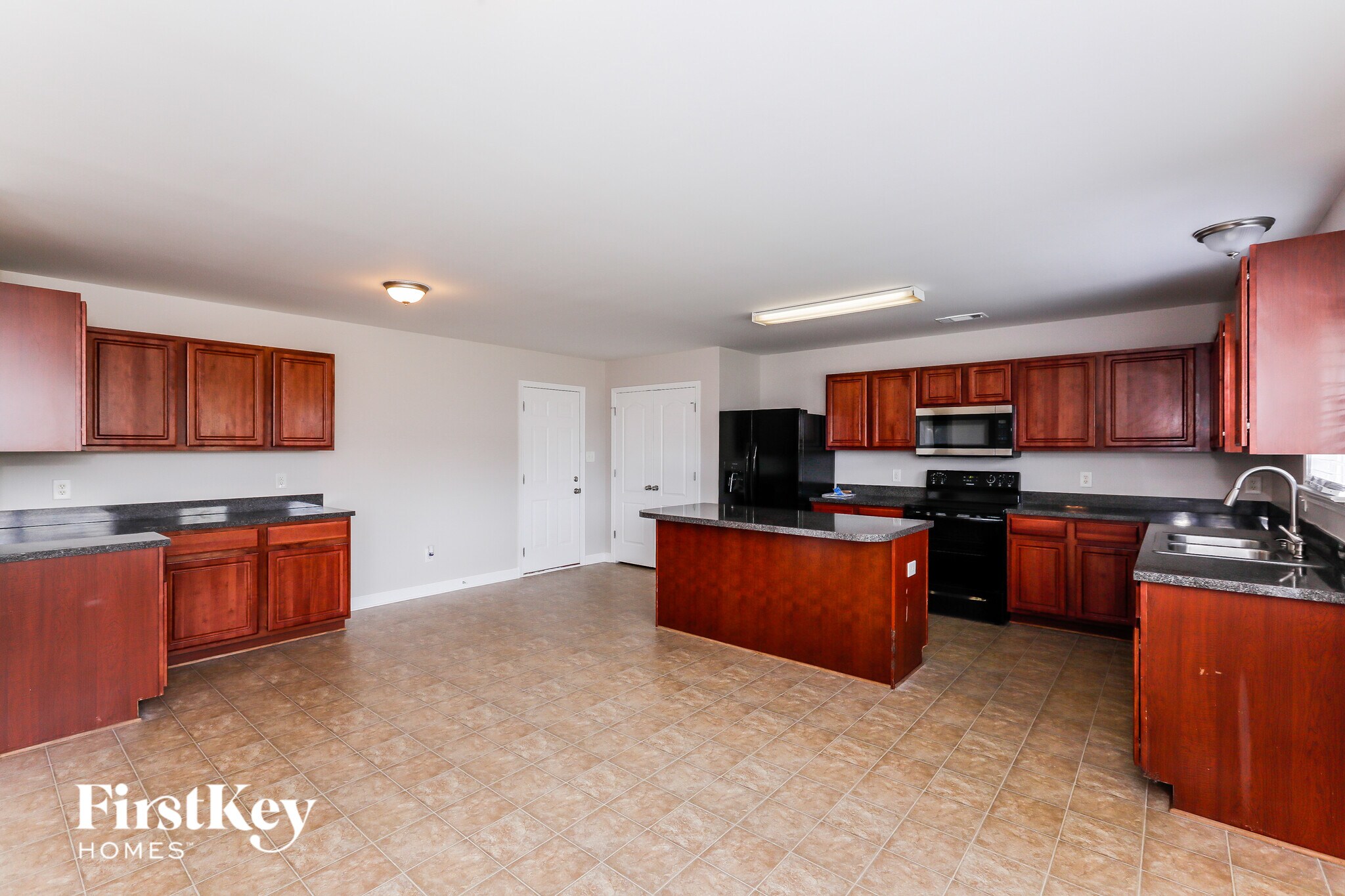 Building Photo - 2922 Blueberry Dr