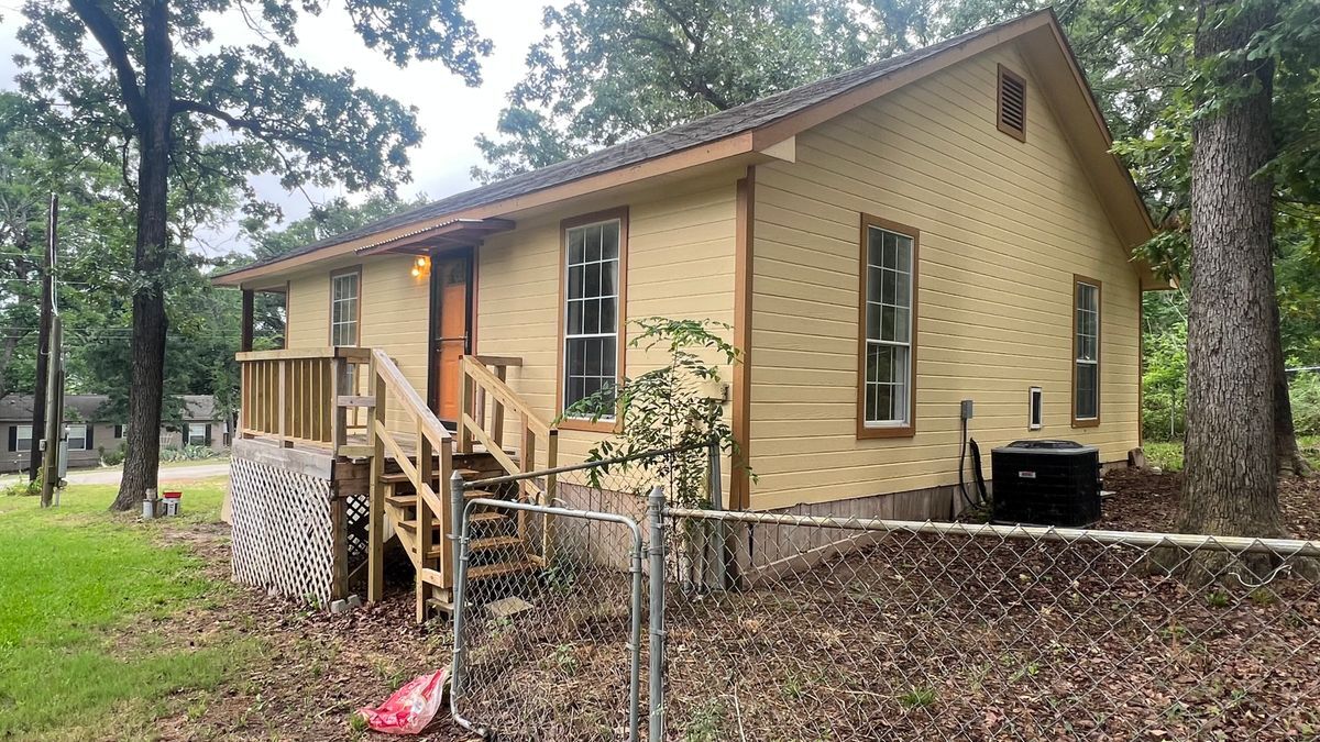 Building Photo - 22712 Creekwood Dr