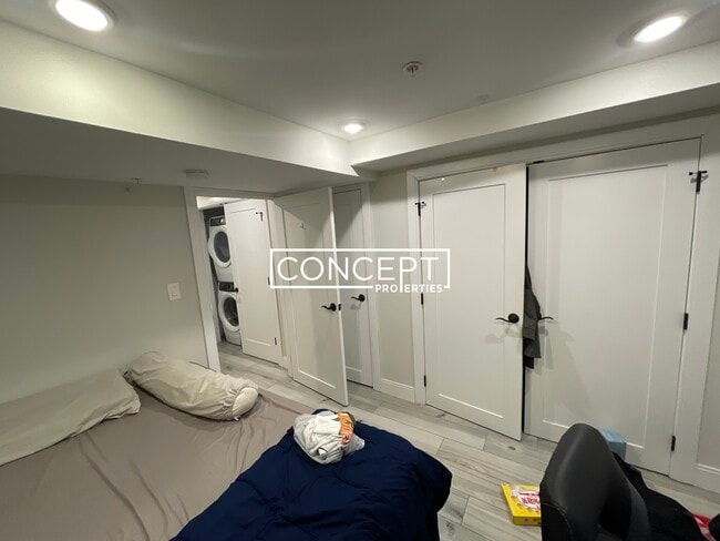 Building Photo - 79A Linden St. Unit 1B