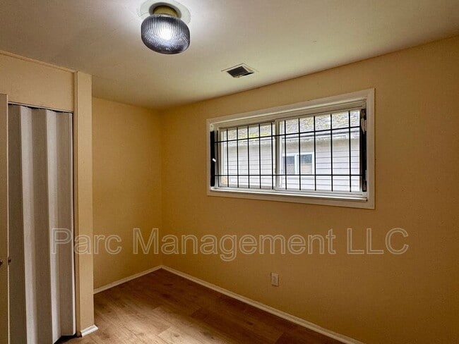 Building Photo - 15914 Dacosta St