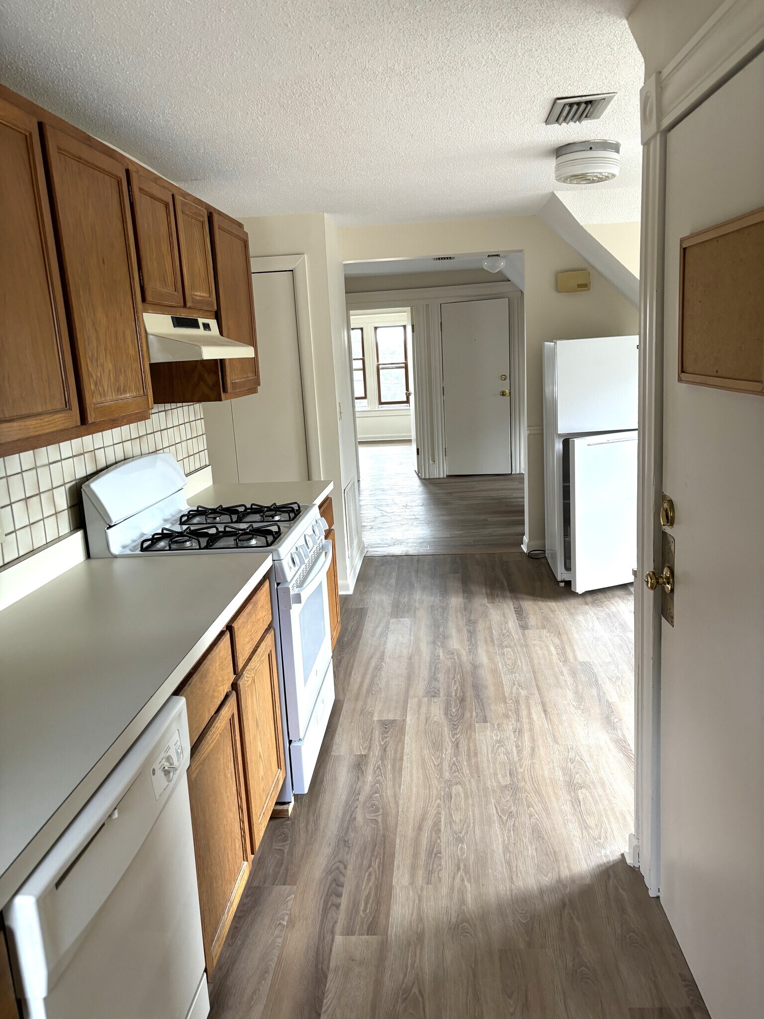 Building Photo - 1310 Stanley St