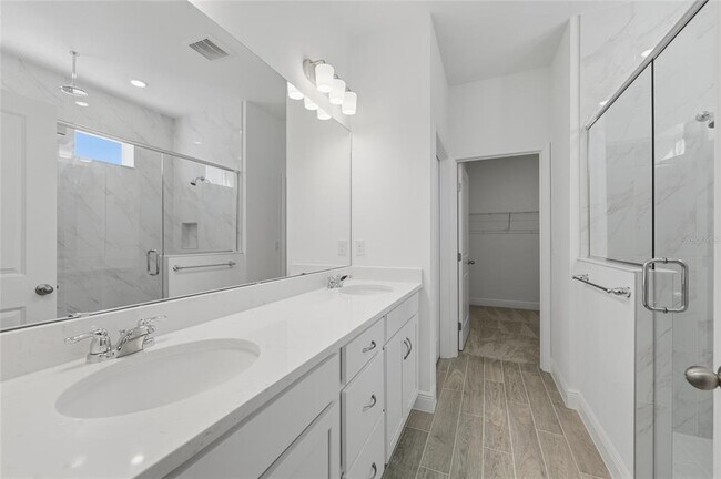 Building Photo - 2100 Maverick Ct