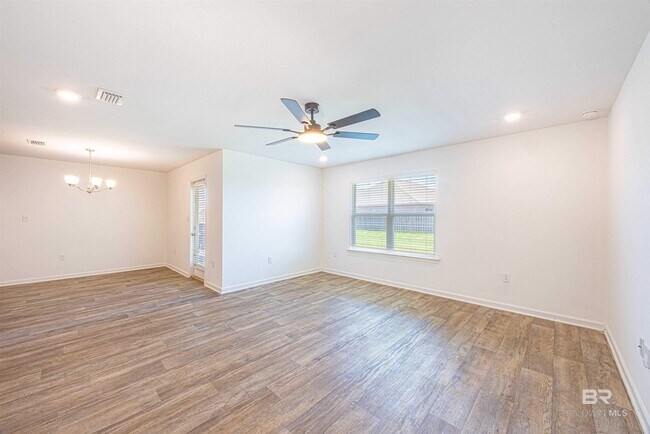 Building Photo - 23294 Shadowridge Dr