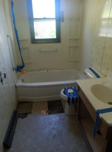 Building Photo - 313 S Dye St