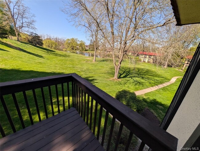 Building Photo - 9 Loudon Dr