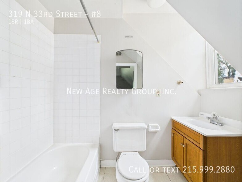 Building Photo - 319 N 33rd St