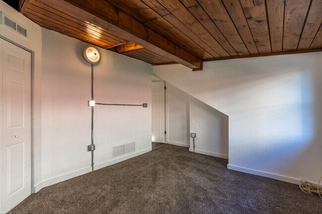 Building Photo - 4415 Garwood Way
