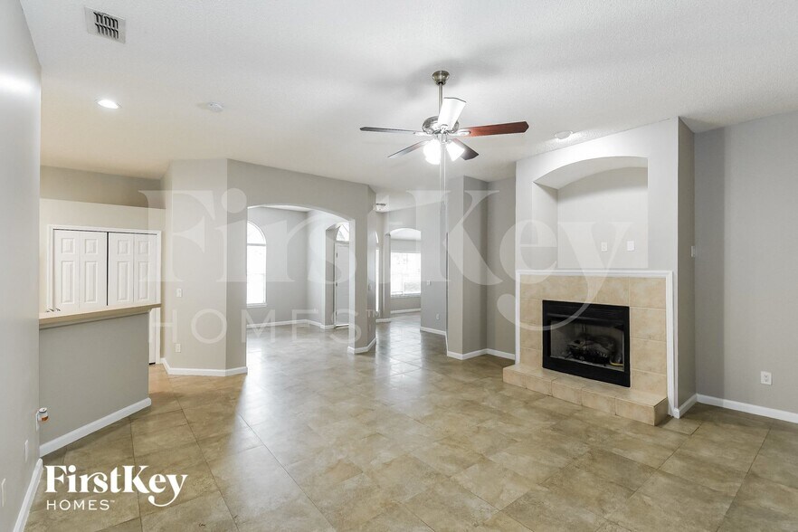 Building Photo - 12105 Spindlewood Ct