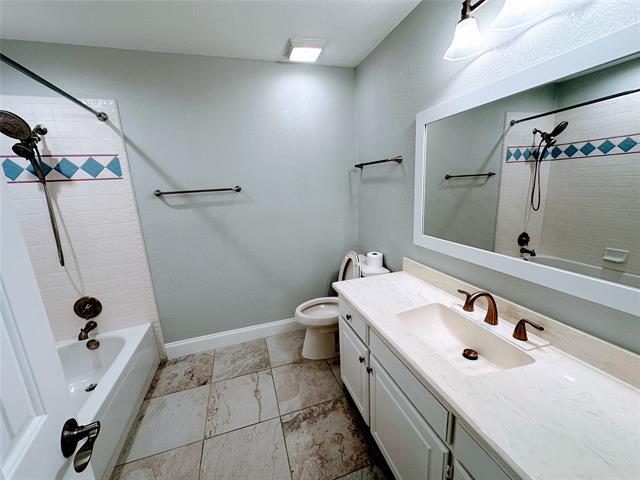 Building Photo - 4517 Belvedere Dr