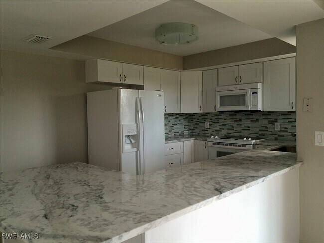 Building Photo - 3655 Boca Ciega Dr