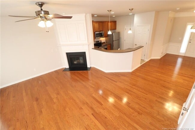 Building Photo - 7122 Racine Way