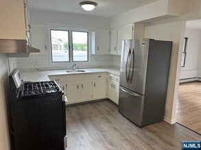 Building Photo - 41 Kipp Ave