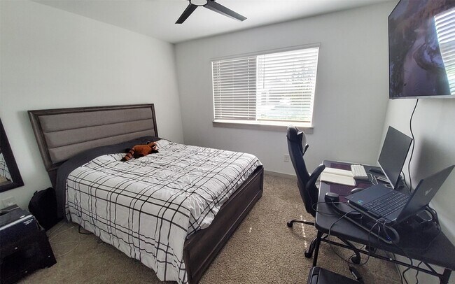 Building Photo - 3839 Sparkman Ln