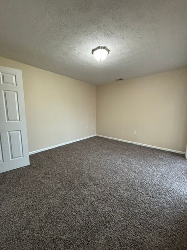 Building Photo - 101 Braxton Ct