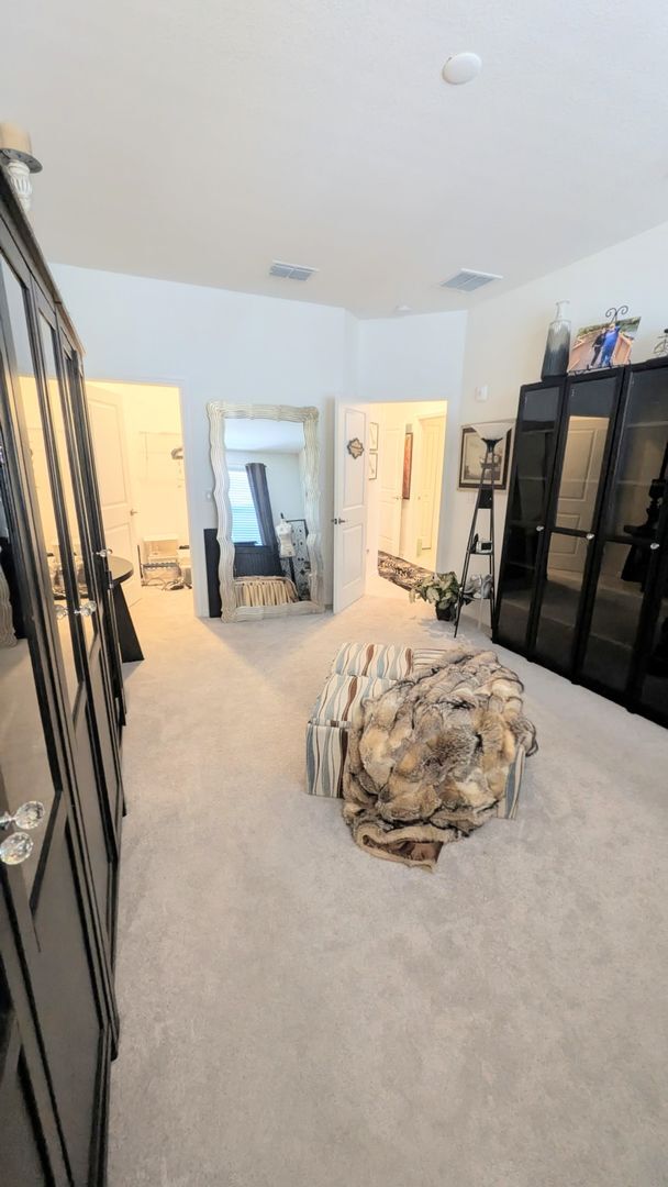 Building Photo - Annual TURNKEY 3 bed 2 bath in the Montserrat