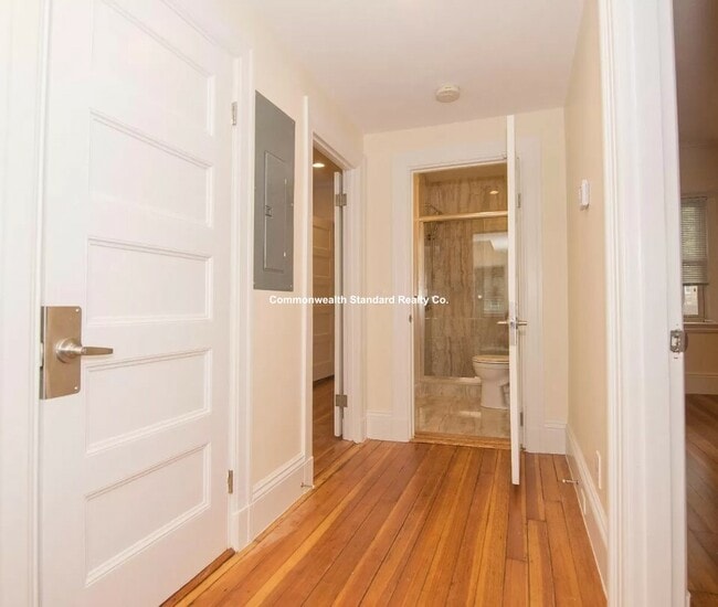 Building Photo - 1616 Beacon St