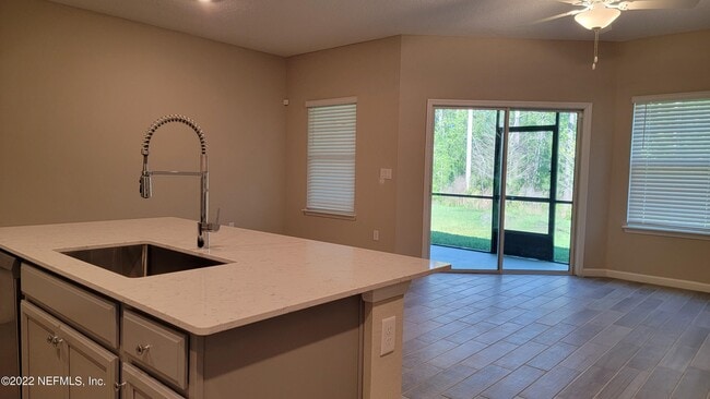 Building Photo - 12870 Josslyn Ln