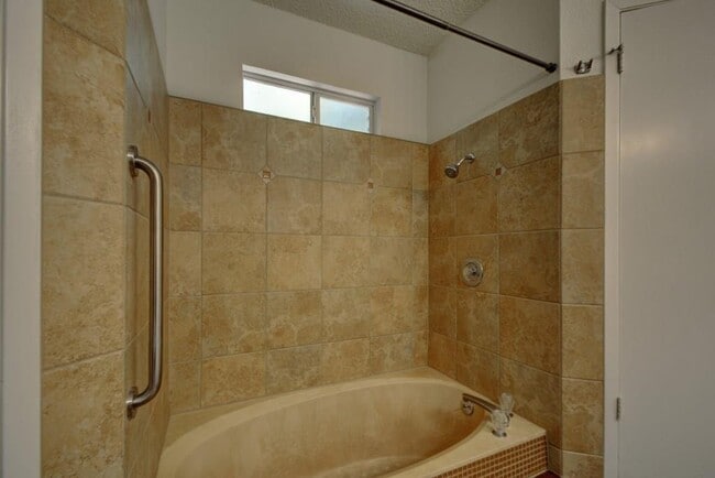 Building Photo - 9204 Sedgemoor Trail