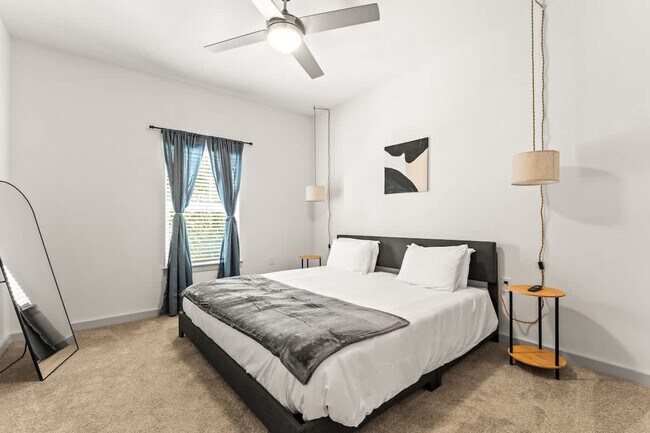 Building Photo - 14533 Star Water Rd