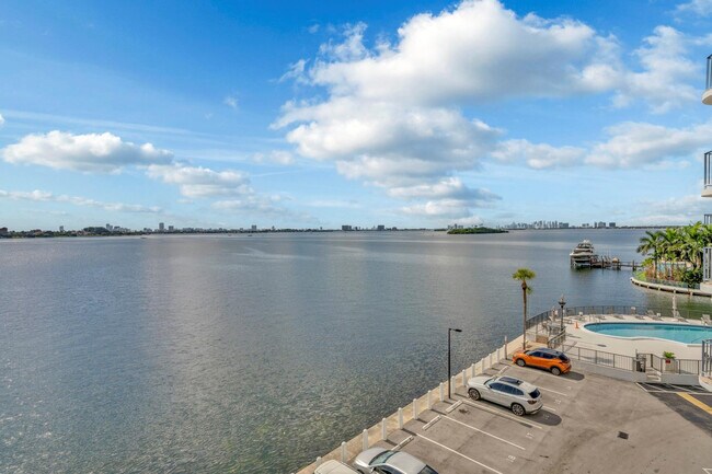 Building Photo - 11930 N Bayshore Dr