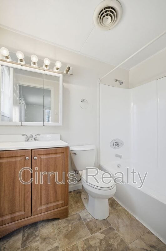 Building Photo - 1924 Zinzer Rd