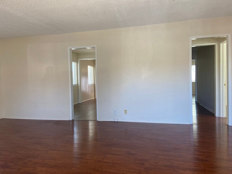 Building Photo - 3738 W 116th St