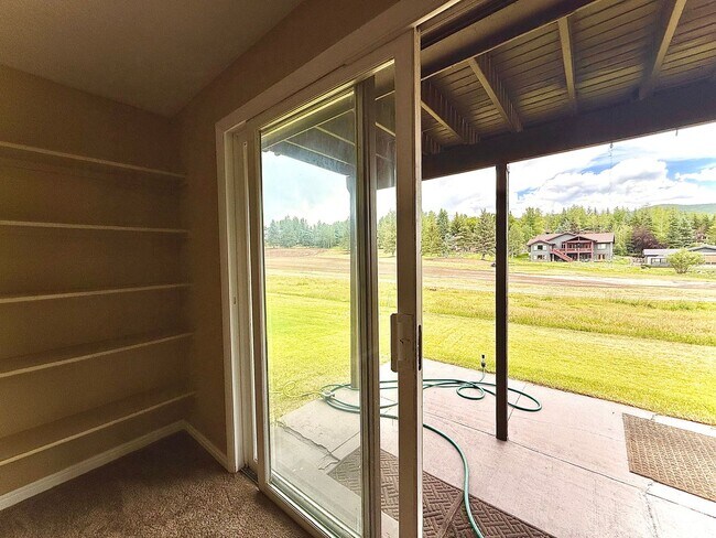 Building Photo - Jeremy Ranch Retreat – Available Now