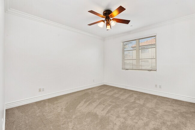 Building Photo - 26509 Via Sacramento