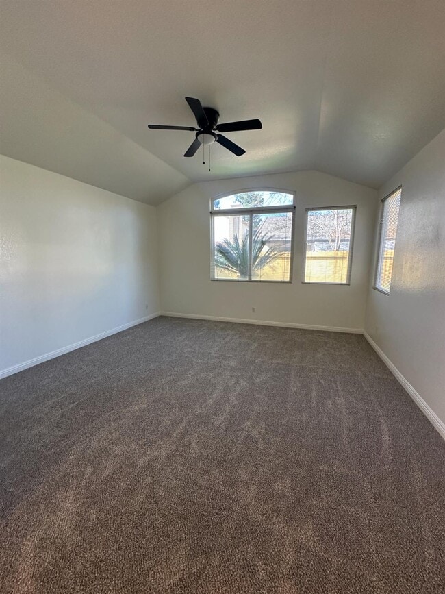 Building Photo - 7351 N Bain Ave