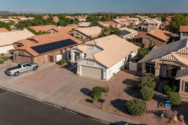 Building Photo - House at Beardsley/95th Ave!  JOIN THE WAI...