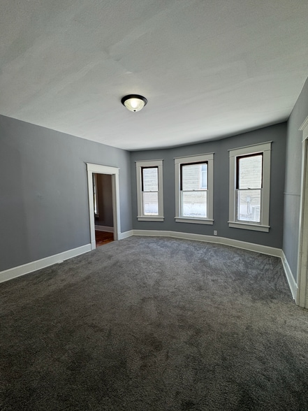 Living Room - 2806 Felix St