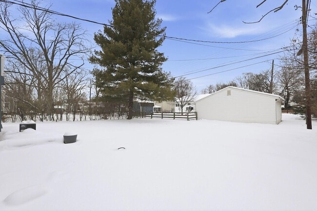 Building Photo - 3042 Rightmire Blvd