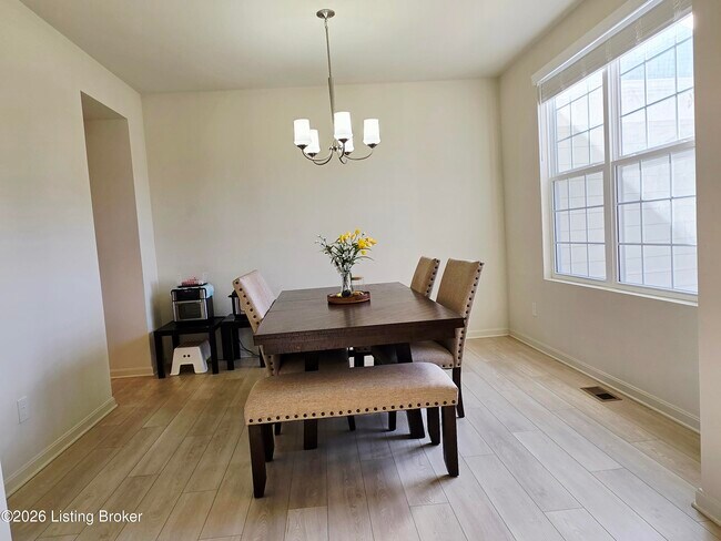 Building Photo - 17505 Shakes Creek Dr