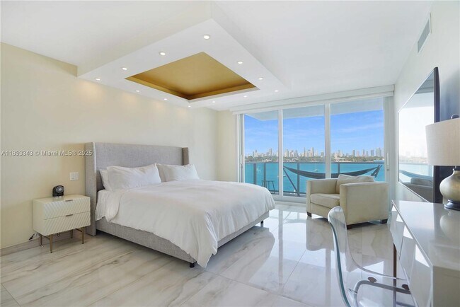 Building Photo - 1000 West Ave