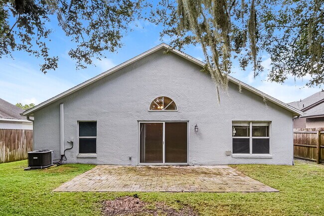 Building Photo - 1025 Henson Ct