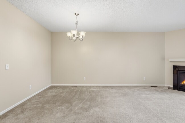 Building Photo - 6368 Manchester Ave NE