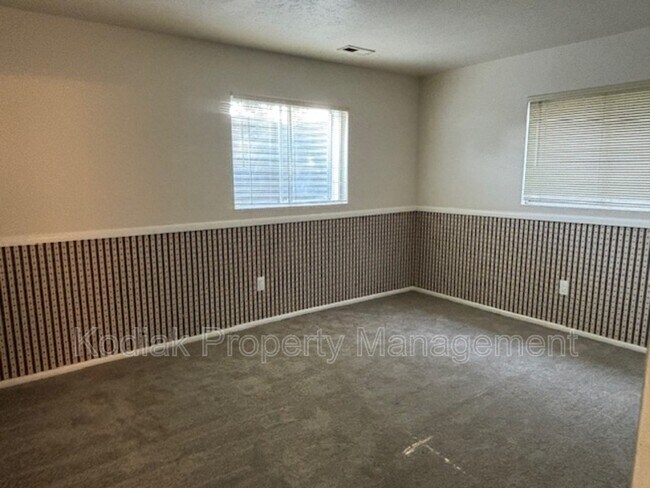 Building Photo - 9694 S Stonehaven St