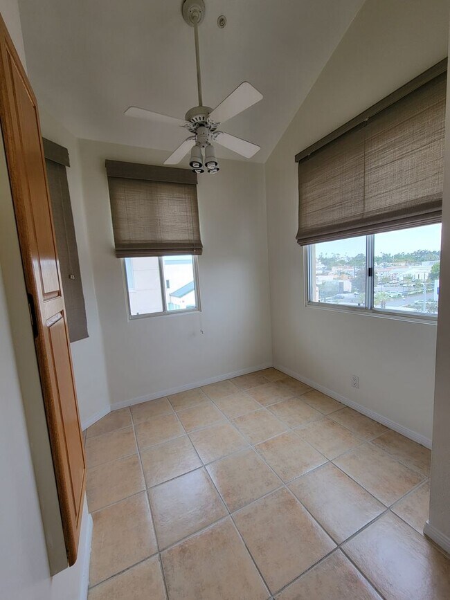 Building Photo - Spacious 2 Bed/2 Bath Condo in the Heart of La Mesa Village offering free COX Cable/WIFI