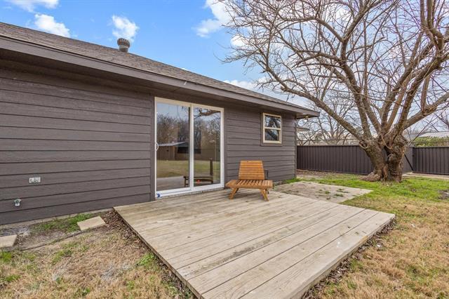 Building Photo - 3327 Carriage Cir