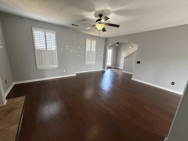 Building Photo - 127 Otter Glen Dr