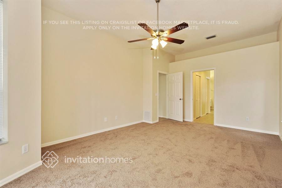 Building Photo - 2301 Sunview Ave
