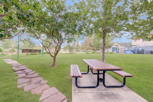 Building Photo - 1516 Bonnie Brae St