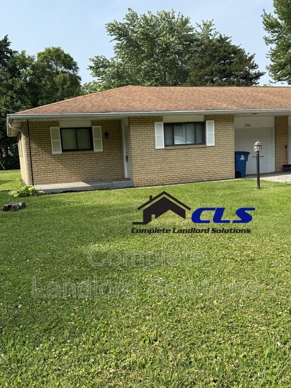 Building Photo - 2906 E Haythorne Ave