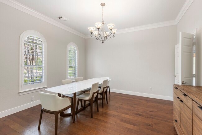 Building Photo - 6 Skipwith Pl