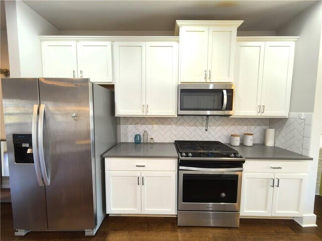 Building Photo - 3797 Oxford Cir