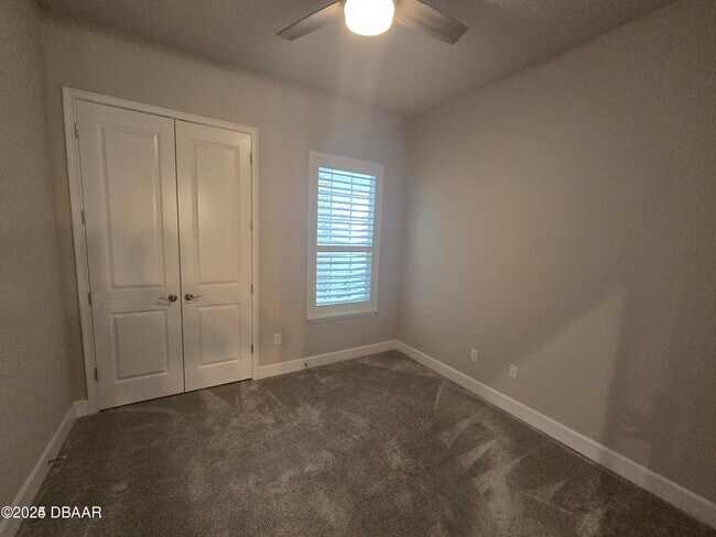 Building Photo - 54 Longridge Ln