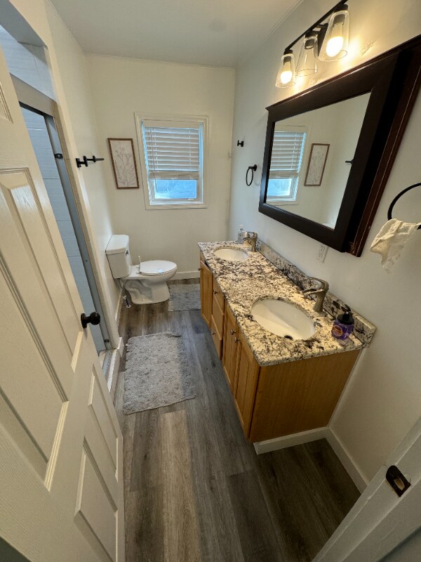 Building Photo - 805 E Taylor St